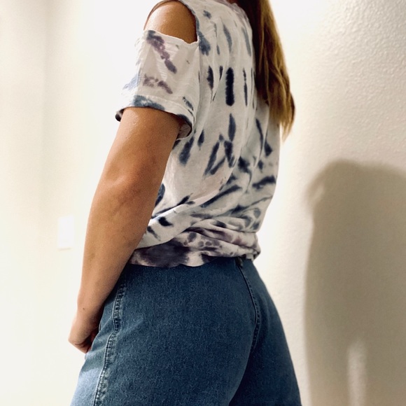 Vintagey button up shorts - Picture 2 of 2